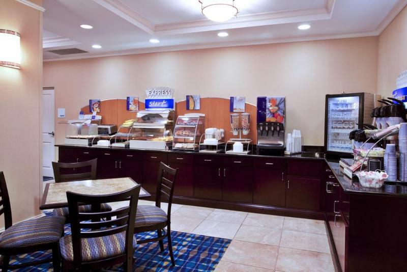 Holiday Inn Express Hotel & Suites Fort Pierce West Luaran gambar