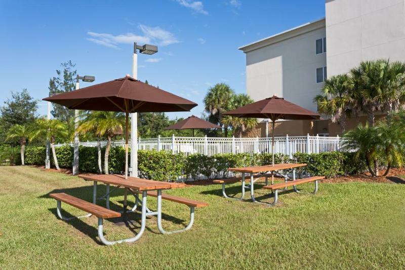 Holiday Inn Express Hotel & Suites Fort Pierce West Luaran gambar